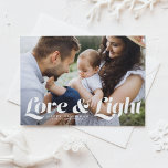 Postal Festiva Amor blanco y tipografía clara foto Hanukkah<br><div class="desc">Amor y luz | Envíe sus saludos de Hanukkah a la familia y amigos con esta postal de personalizable Hanukkah. Presenta tipografía retro audaz. Personalice esta foto de la tarjeta Hanukkah añadiendo sus detalles. Esta foto de la postal de Hanukkah está disponible en otros colores y material de cartón. También...</div>