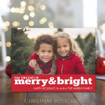 Postal Festiva Audaz foto moderna de Merry y Bright - blanco rojo<br><div class="desc">Que tus días sean alegres y brillantes. En el frente se incluye una imagen completa horizontal. Un diseño vacacional sencillo y elegante que destaca tus fotos. Si tiene algún problema con las imágenes o el texto,  haga clic en el botón personalizar y podrá mover las cosas y hacer cambios.</div>