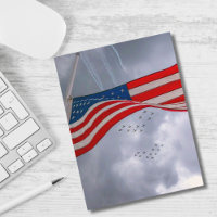 Avión en el cielo y bandera americana, Divertido,