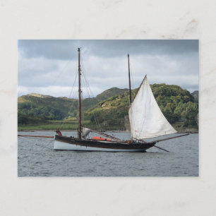 Postal Festiva Barco de vela en Loch Crinan, Escocia