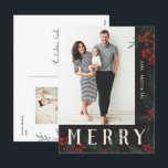 Postal Festiva Botánica tipográfica Foto Merry<br><div class="desc">Postal. Completamente personalizable en todos los sentidos posibles, esta nueva colección de tarjetas de vacaciones cuenta con nuestras originales bayas de invierno pintadas a mano y obras de arte folclórico. Los audaces saludos modernos entrelazados entre las obras de arte hacen una extraña declaración tipográfica que destaca. Esta colección incluye varias...</div>