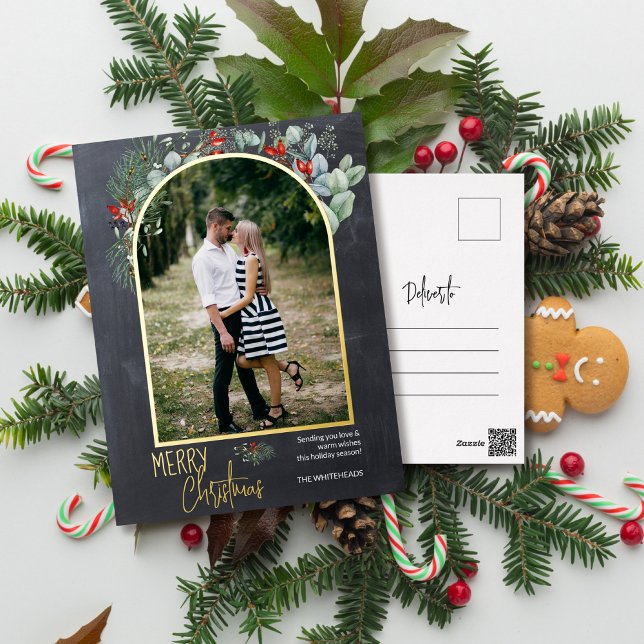 Postal Festiva Con Relieve Metalizado Arch Greenery Merry Christmas Photo Chalkboard (You will love these beautiful Christmas cards! They feature botanical watercolor pine and berries.)