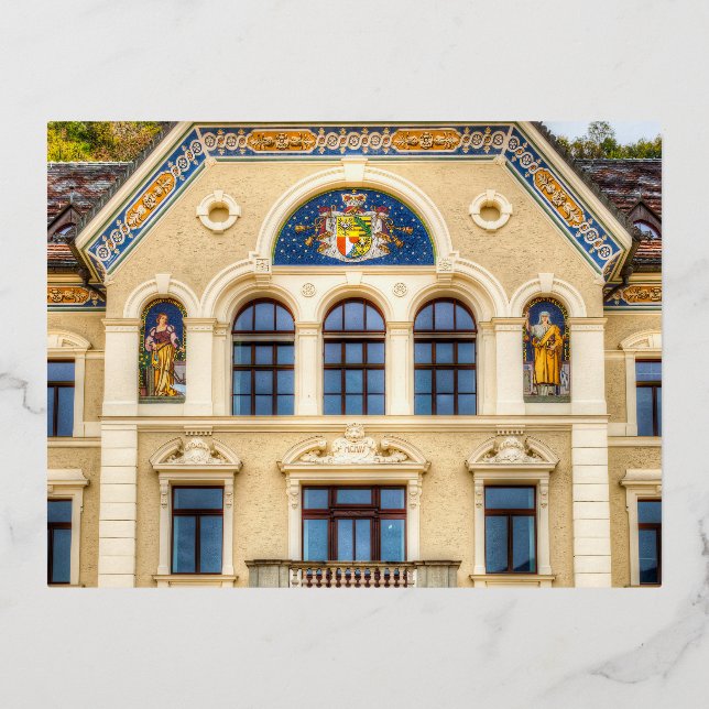 Postal Festiva Con Relieve Metalizado Arquitectura de Liechtenstein (Anverso)