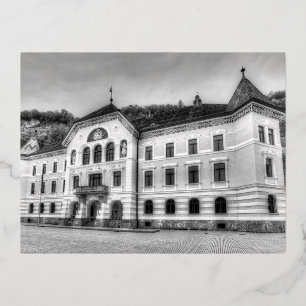 Postal Festiva Con Relieve Metalizado Casa de Gobierno de Liechtenstein