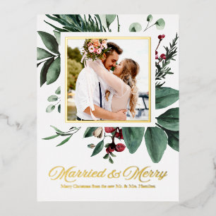 Postal Festiva Con Relieve Metalizado Casados y alegres Foto de Navidad de recién casado