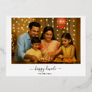 Postal Festiva Con Relieve Metalizado Feliz celebración de la familia Diwali