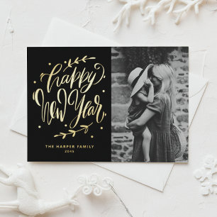 Postal Festiva Con Relieve Metalizado Foto de Año Nuevo con Caligrafía Moderna Negra y C