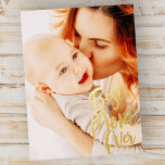 Postal Festiva Con Relieve Metalizado La mejor madre, nunca, simple foto de un Personali<br><div class="desc">Este diseño sencillo y moderno se compone de tipografía manuscrita y agrega una foto personalizado.</div>