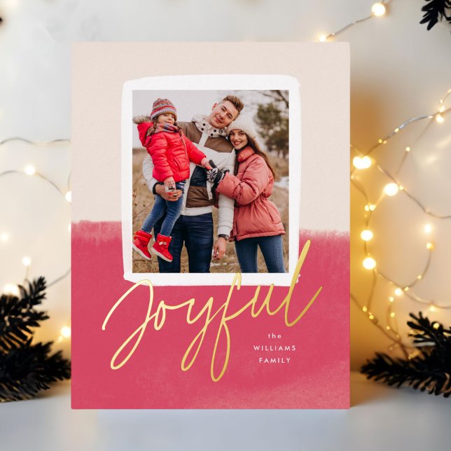 Postal Festiva Con Relieve Metalizado Luminosa imagen de Navidades guionistas modernos r (modern Christmas photo card with real gold foil "joyful" script and pink watercolor background.)