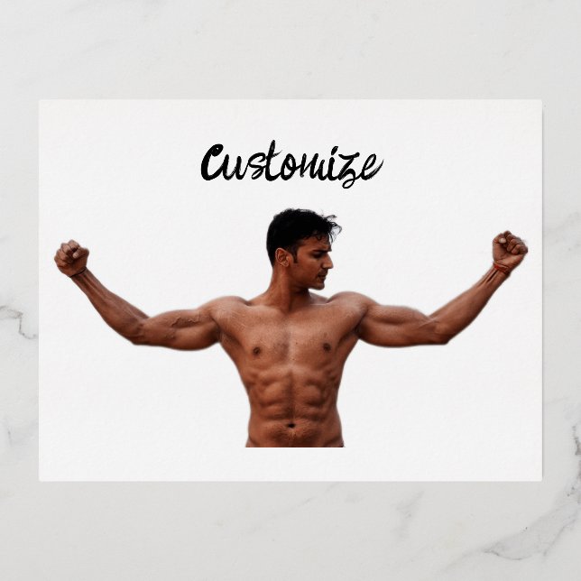 Postal Festiva Con Relieve Metalizado Modelo de fitness masculino Thunder_Cove (Anverso)