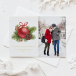 Postal Festiva Con Relieve Metalizado Navidades de fotografía de ornamentos de la bola r<br><div class="desc">Primera Navidad | Envíe sus deseos de vacaciones a amigos y familia con esta tarjeta postal de personalizable para Navidades bebés. Esta postal de los Navidades de fotos presenta un adorno navideño de bola roja con bayas de invierno, conos de pino y agujas de pino. Personalice agregando sus detalles. Esta...</div>