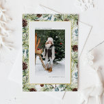 Postal Festiva Con Relieve Metalizado Navidades fotográficos de color acuático y de pino<br><div class="desc">JOY | Envíe sus cálidos saludos de vacaciones con esta postal de Navidades de Relieve metalizado de oro de personalizable. Cuenta con agujas de pino acuarelas, hojas de eucalipto y pineconas. Personalice esta tarjeta de vacaciones verde añadiendo sus detalles. Esta tarjeta postal de Navidades fotográficos personalizados está disponible en otro...</div>