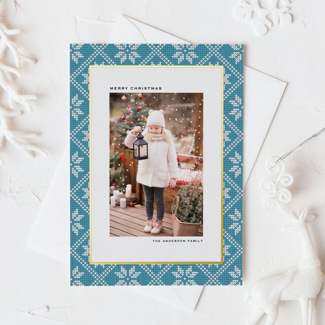 Postal Festiva Con Relieve Metalizado Navidades fotográficos del patrón de Knit de Blue  (Blue Fair Isle Knit Pattern Photo Christmas Holiday Gold Foil Postcard)