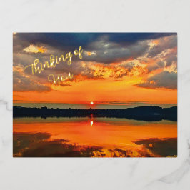 Postal Festiva Con Relieve Metalizado Nubes Brillantes