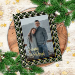 Postal Festiva Con Relieve Metalizado Personalizado Moda Búfalo Lumberjack Patrón de oro<br><div class="desc">Navidades clásicos contemporáneos temporada de vacaciones color verde, blanco, negro y dorado Relieve metalizado color Búfalo lumberjack trenzado patrón tartán. Con la opción de personalizar o personalización con una foto y un texto (limitado) de su elección. Con espacio para el personalizar o la personalización del texto en la parte delantera,...</div>