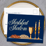 Postal Festiva Con Relieve Metalizado Shabbat Shalom Judía Dinner Naval Oro Azul<br><div class="desc">Cena de Shabbat Shalom invitación postal en bello azul con elegante guión de Relieve metalizado dorado encima de una encantadora cena de Shabbat con pan,  vino y velas. Que tengas muchas bendiciones. Personalice la parte de atrás con su cena judía invitando detalles.</div>