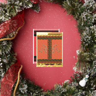 Postal Festiva Con Relieve Metalizado un patrón rojo y negro con flores sobre él