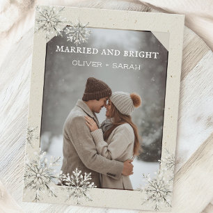 Postal Festiva Cosy Snowflake casada y foto de pareja brillante