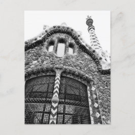 Postal Festiva Edificio Bnw en el Parque Güell de Barcelona