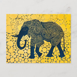 Postal Festiva Elefante negro y amarillo sobre el abeto