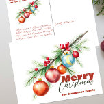 Postal Festiva Elegante rama de pino con decoraciones navideñas<br><div class="desc">¡Difundan alegría de vacaciones con esta postal de Navidades de personalizable! Con un pinar festivo con bayas rojas brillantes y adornos brillantes, es perfecto para enviar saludos personalizados. El elegante mensaje de "Feliz Navidad" y el texto de personalizable lo convierten en una elección única y sincera para sus deseos de...</div>