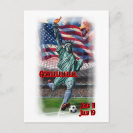 Postal Festiva Estatua de la Libertad jugando fútbol en un 