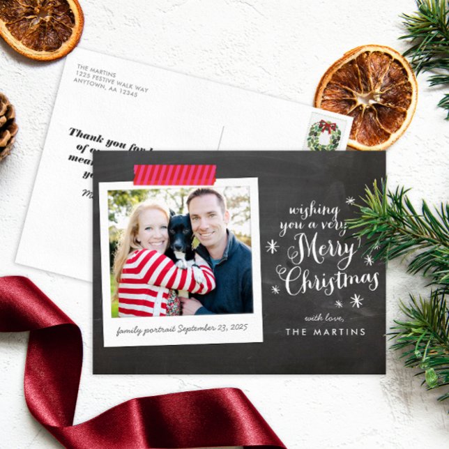 Postal Festiva Estilo de las letras del tablero navideño (Whimsical chalkboard lettering and striped Washi tape style instant photo frame holiday postcard)