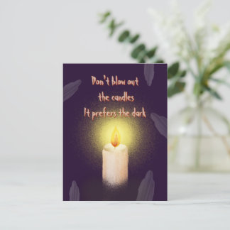 Postal Festiva Fantasma espeluznante y vela de Halloween