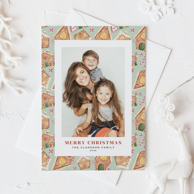 Postal Festiva Festividades Berries y Greenery Fotos navideñas (Festive Gingerbread House Mint Photo Christmas Holiday Postcard)