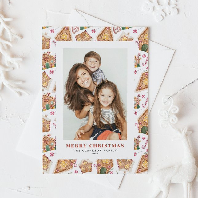 Postal Festiva Festividades Berries y Greenery Fotos navideñas (Festive Gingerbread House White Photo Christmas Holiday Postcard)