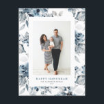 Postal Festiva Flores azul acuarela Happy Hanukkah Photo<br><div class="desc">¡Feliz Hanukkah! Envíe saludos cálidos de vacaciones a su familia y amigos con esta postal de personalizable Hanukkah. Tiene un patrón acuarela de flores azules. Personalice esta foto de la postal Hanukkah añadiendo sus detalles. Esta postal botánica de Hanukkah está disponible en una variedad de material de cartón.</div>