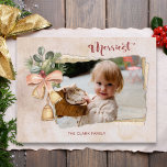 Postal Festiva Flores y guiones más hermosos/Foto de papel antigu<br><div class="desc">Diseño único de Navidades de inspiración vintage que presenta un gráfico de texto de caligrafía "más bonito" con estribillos de flores de invierno,  arco y campanas con recortes fotográficos en capas de papel antiguo con bordes rotos sobre fondo de color de agua rosado.</div>