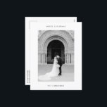 Postal Festiva Foto mínima de Navidades modernos<br><div class="desc">Postal de Navidades modernos con un diseño simple y mínimo con "navidades alegres" encima de tu foto y tus nombres debajo.</div>