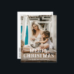 Postal Festiva Foto mínima de Navidades modernos<br><div class="desc">Postal de Navidades modernos con un diseño simple y mínimo con "Feliz Navidad" en una tipografía divertida y audaz sobre tu foto favorita. La parte posterior tiene una segunda imagen junto con tu mensaje personalizado en blanco y negro.</div>