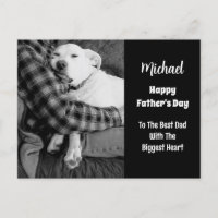 Fotografía en blanco y negro de perro peleándose c