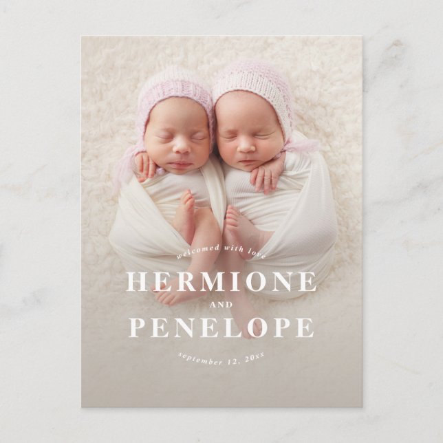 Postal Festiva Fotografía gemela de nacimiento tipográfico modern (Anverso)