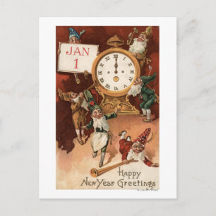 Postal Festiva Gnomos que van de fiesta alrededor de un reloj