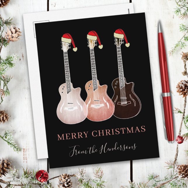 Postal Festiva Guitarras rusticas alegres navidades Personalizada (Personalized Guitars wearing Santa hats  christmas budget holiday greetings postcard)
