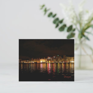 Postal Festiva Hermosa ciudad de Bergen por la noche, Noruega