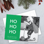 Postal Festiva Ho Ho Ho | Brillantes Navidades Verdes Alegran Fot<br><div class="desc">Sencilla y elegante postal "Ho Ho Ho Ho Ho", con una tipografía minimalista moderna en blanco, que se puede personalizar fácilmente con tu propio saludo, apellido y año para una temporada festiva de moda. La tarjeta muestra un ejemplo de imagen de un adorable y feliz niñito montando una moto jugando...</div>