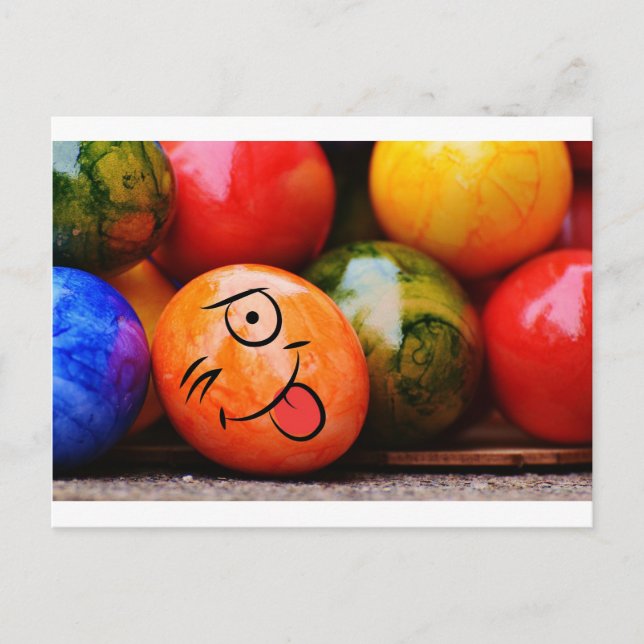 Postal Festiva Huevo de Pascua Gracioso Sticendo su lengua hacia  (Anverso)