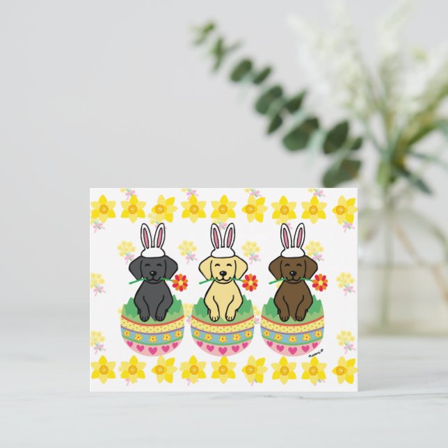 Postal Festiva Huevo de Pascua Labrador Cachorros sonriendo (Anverso de pie)