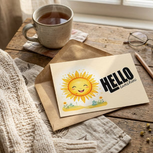 Postal Festiva Ilustración de sol sonriente tipografía Hola Sol