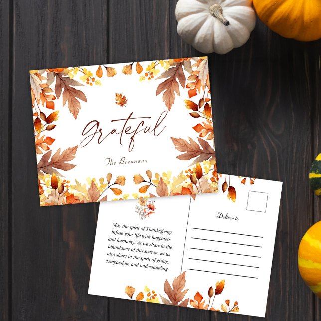 Postal Festiva Las hojas de otoño caen en el ruidoso Día de Acció (Autumn Leaves Fall Rustic Thanksgiving Holiday Postcard)