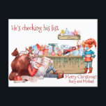 Postal Festiva Lista de comprobación divertida de Santa Workshop<br><div class="desc">Este diseño fue creado a través del arte digital y puede ser personalizado en el área que proporciona cambiando la foto y/o el texto. O puede personalizarse eligiendo la opción de hacer clic en el personalizar y borrar o cambiar el color del fondo, agregar texto, cambiar el color o estilo...</div>