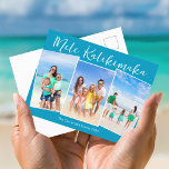 Postal Festiva Moda Azul Mele Kalikimaka 3 Navidades de fotografí<br><div class="desc">personalizable azul moda playa familia foto Navidades de collage con tus fotos tropicales favoritas al sol. Añade 3 de tus recuerdos fotográficos verticales favoritos de tus vacaciones en la isla a la costa. Hermosas postales de vacaciones horizontales costeras con un diseño fotográfico limpio y moderno y escritura blanca bonito.</div>
