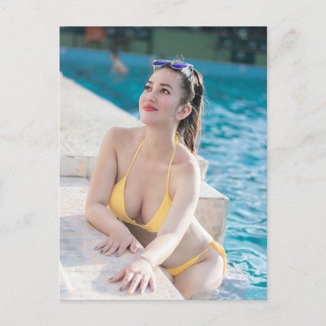 Postal Festiva Model In Yellow Bikini (Anverso)