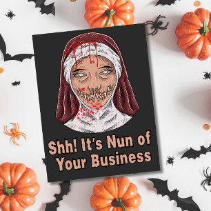 Postal Festiva Monja Demonio Divertida de tus asuntos Halloween