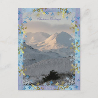 Postal Festiva Montañas nevadas al amanecer Saludos de la tempora