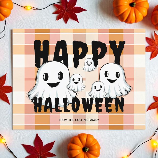 Postal Festiva Naranja moderno de familia fantasma lindo Feliz Ha (Cute Ghost Family Modern Orange Happy Halloween Holiday Postcard)